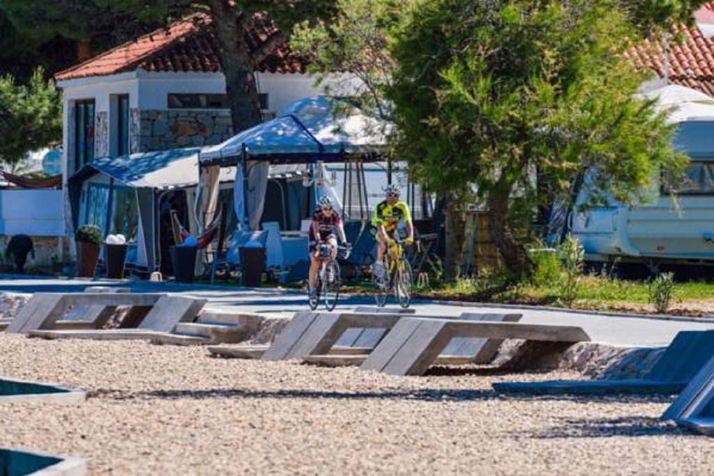 Mobile Homes Murter Jezera Bagian luar foto